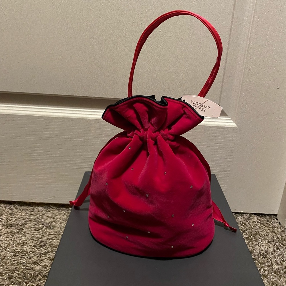 Victoria Secret Glam Bag (never used)